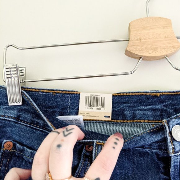 New Levi's 501 Mid Thigh High Rise Denim Shorts - Picture 6 of 10